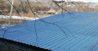 Демонтаж поликарбоната с крыши в Челябинске - услуги по доступной цене от 619 рублей